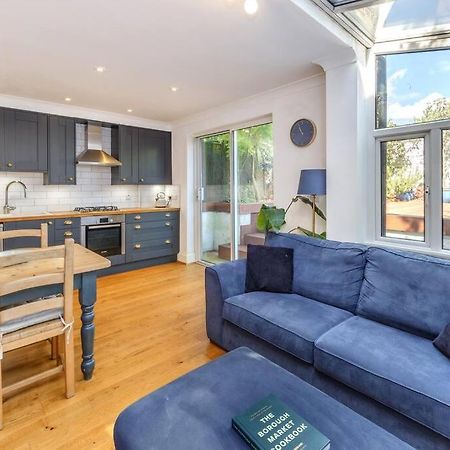 Charming Hampstead Retreat With Patio Apartment London Ngoại thất bức ảnh